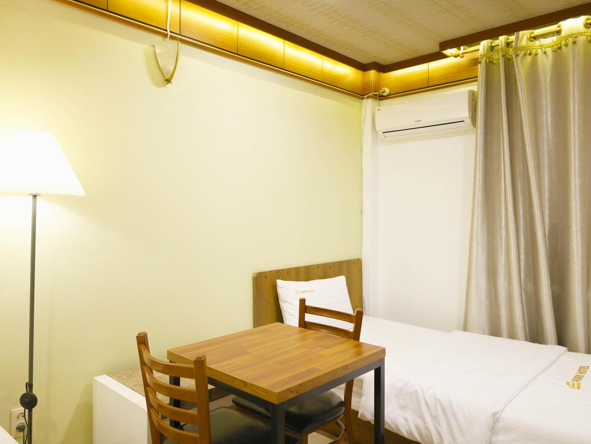 Goodstay Andong Park Hotel Bagian luar foto