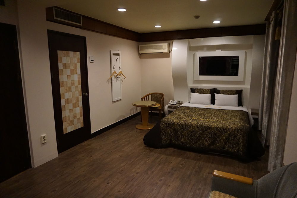 Goodstay Andong Park Hotel Bagian luar foto